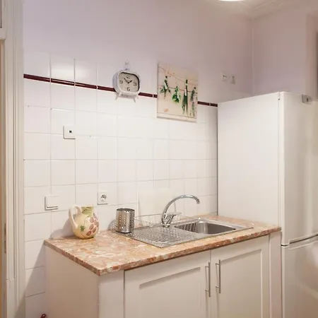 Checkincheckout - Arroios 2 Bedroom Apartmán *